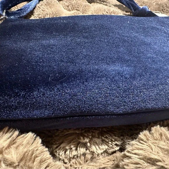 Sasha Navy Velvet Clutch - Picture 2 of 8